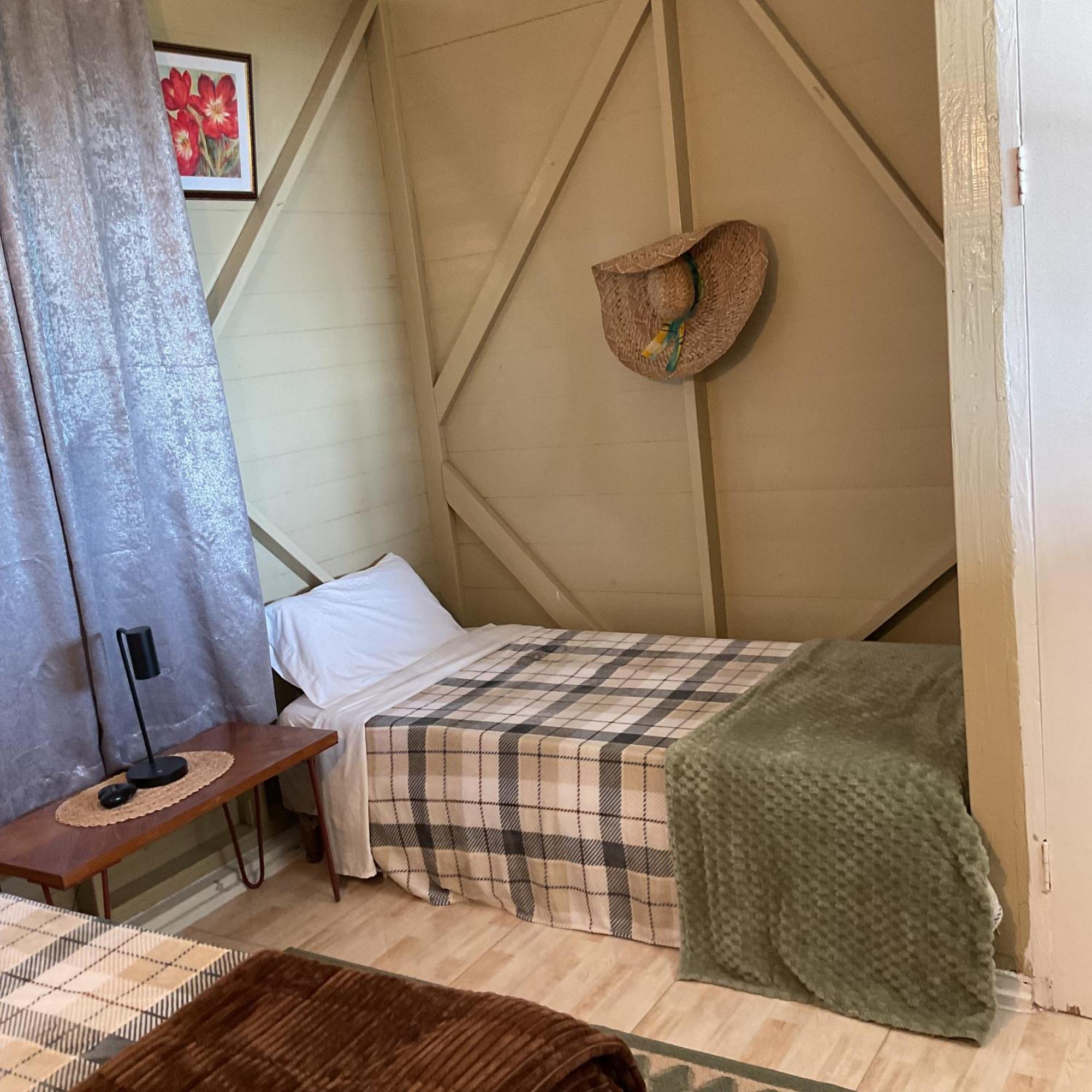 Adella'S Blue Mountain Coffee Farmstay Кингстон Экстерьер фото